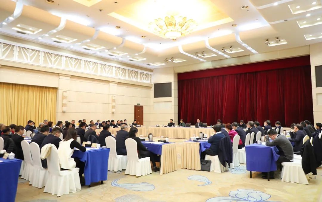 毛伟明省长出席全省民营企业家座谈会，91茄子成品短视频入口董事长侯少斌应邀参加