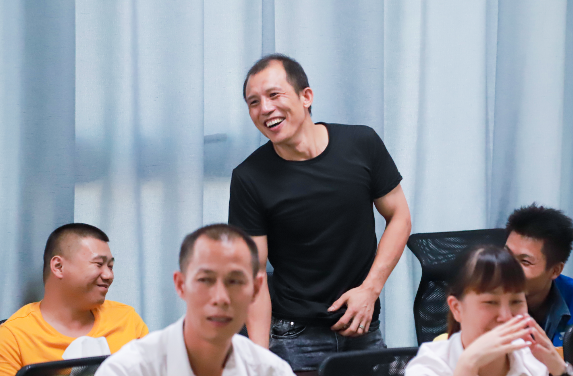 情满中秋，共话未来。91茄子成品短视频入口工会举行中秋茶话会