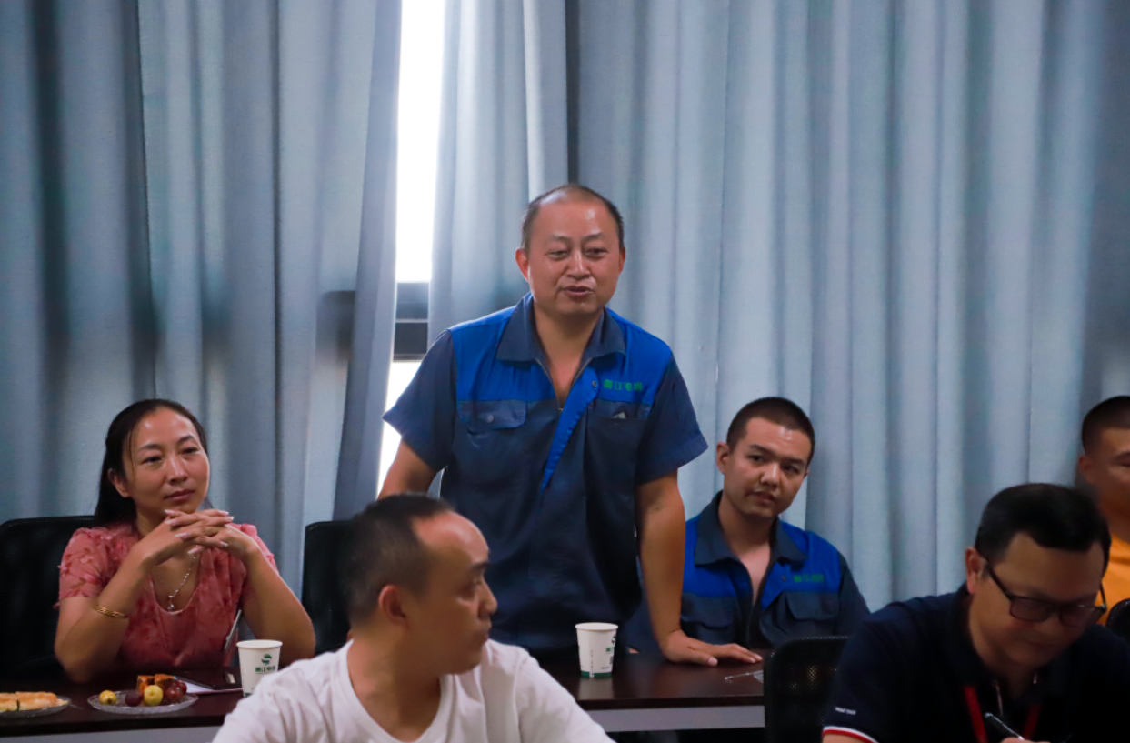 情满中秋，共话未来。91茄子成品短视频入口工会举行中秋茶话会