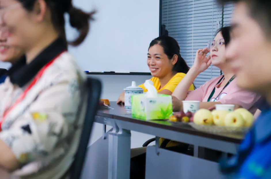 情满中秋，共话未来。91茄子成品短视频入口工会举行中秋茶话会