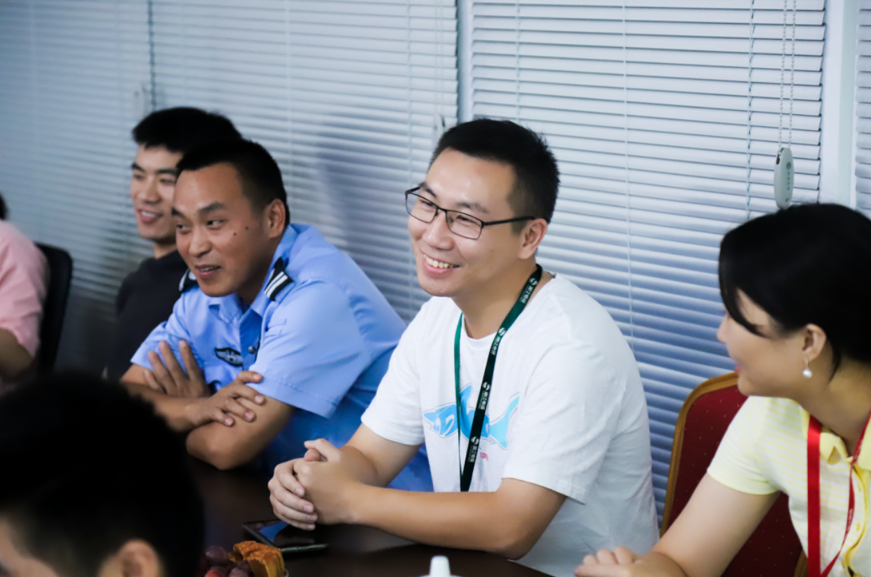 情满中秋，共话未来。91茄子成品短视频入口工会举行中秋茶话会