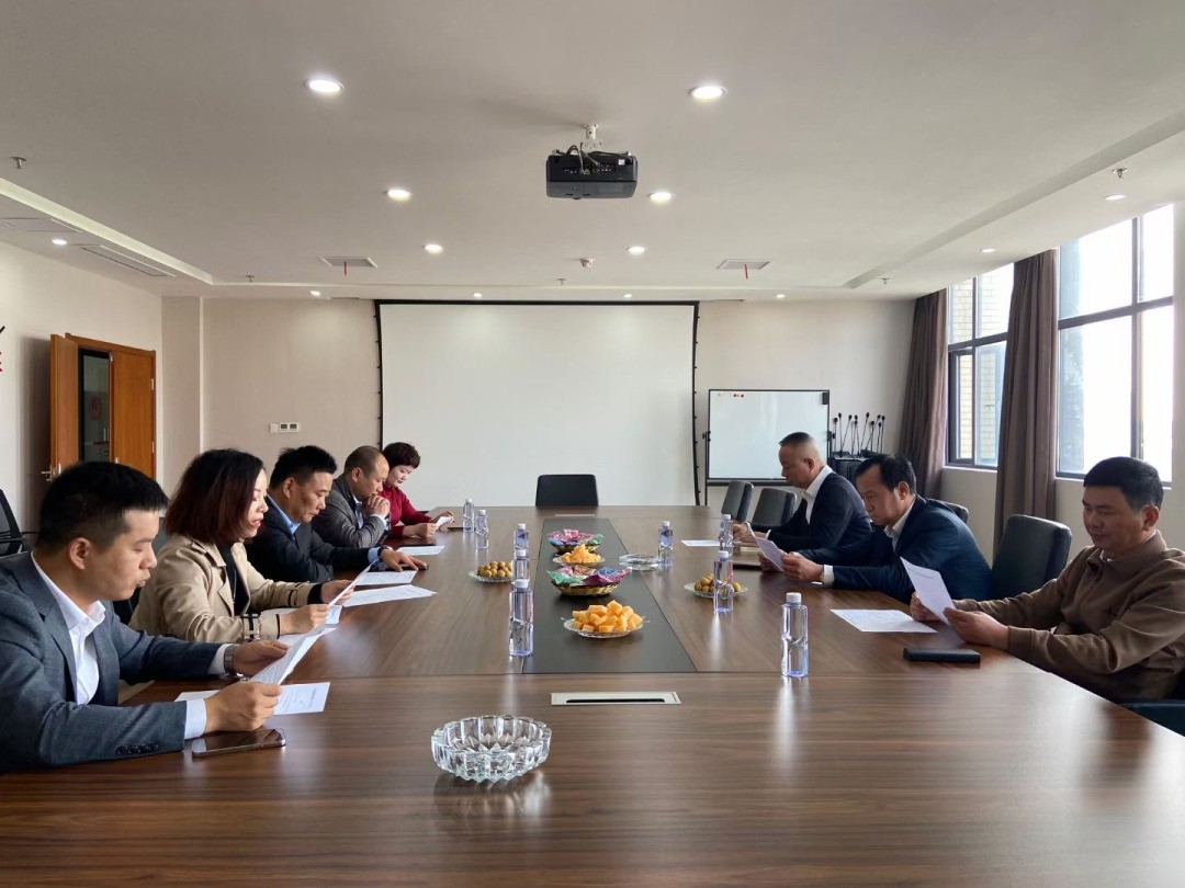 湖北省湖南商会会长罗振林一行参观考察91茄子成品短视频入口武汉厂